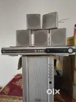 LG DVD/VCD/CD Player with 5 speaker - perfect condition