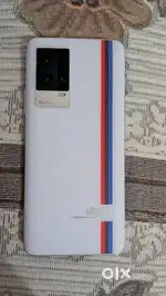 IQOO9 5g 1.5 year old phone it's price 20k