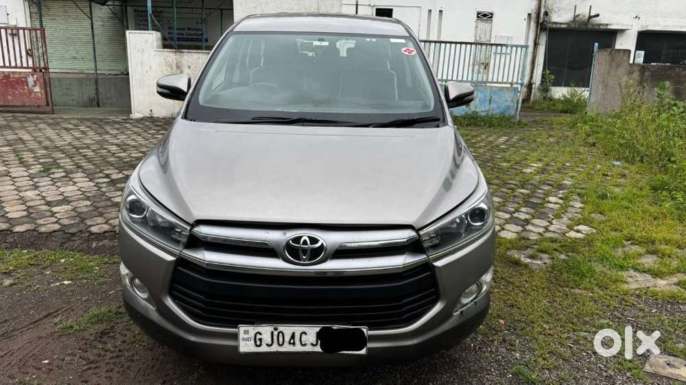 Toyota Innova Crysta 2016 Diesel Well Maintained