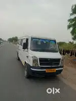Tempo traveller 17 seater
