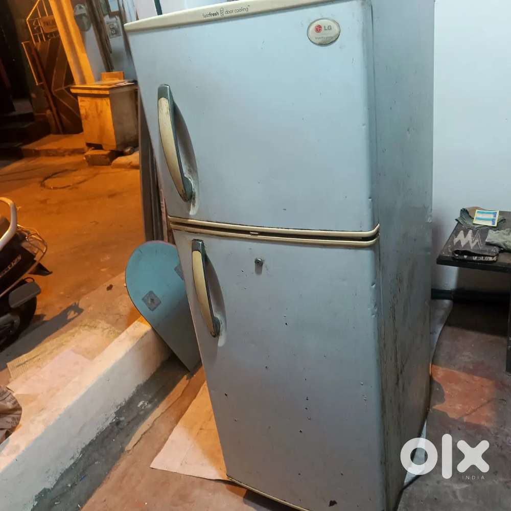 L g refrigerator  and washing machine samsung 7kg