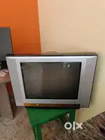 Rs.5000 LG TV  Model: Flatron