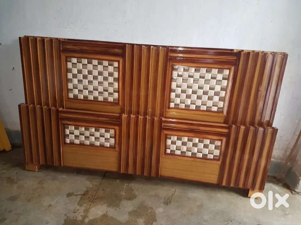 New king size box bed having size 6/7