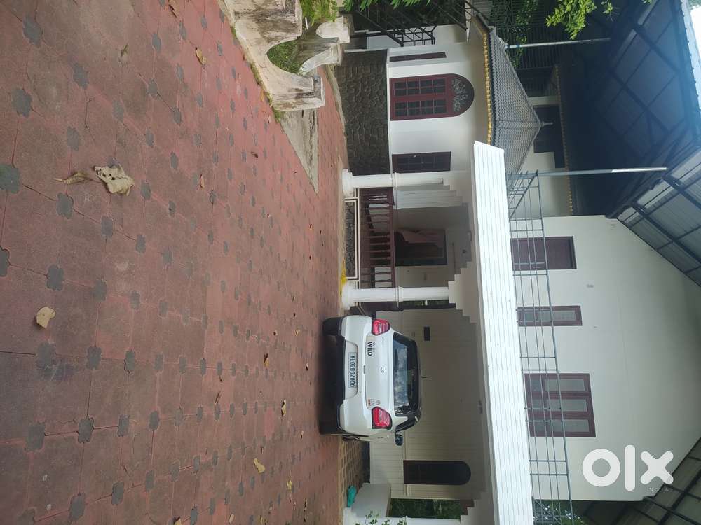 FIRST FLOOR FOR RENT