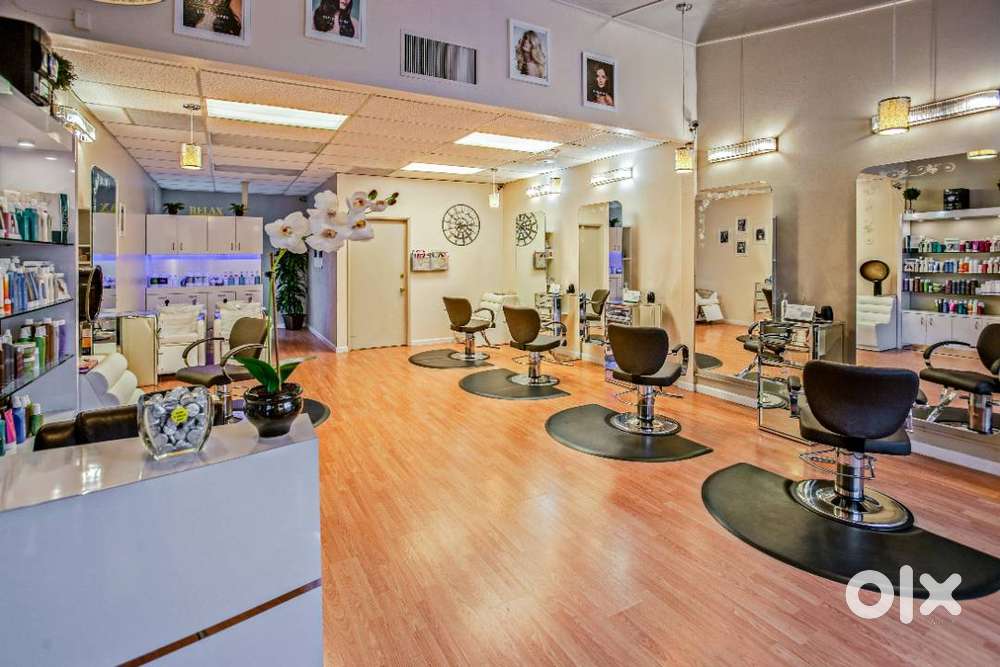 Required experienced beautician for a new beauty parlour