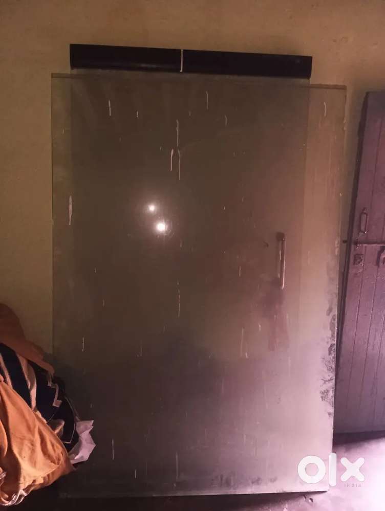 ਗਲਾਸ ਡੋਰ 6/8fatt