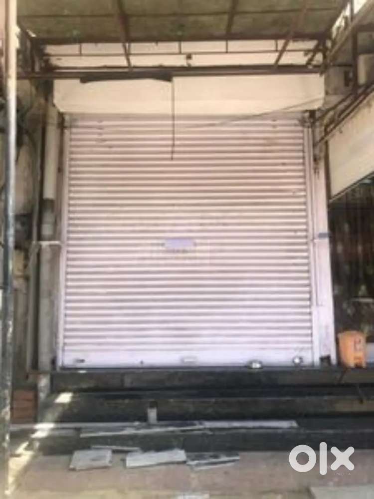 Mujhe ek dukan kharidna he 5lakh mera budget he