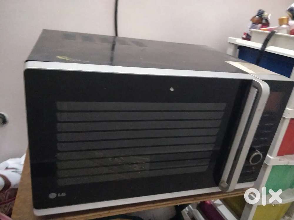 LG microwave 28L model:  MC 8087ABR for sale less used