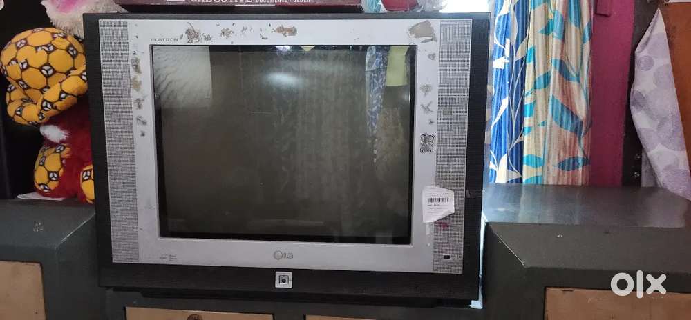 Old CRT LG TV