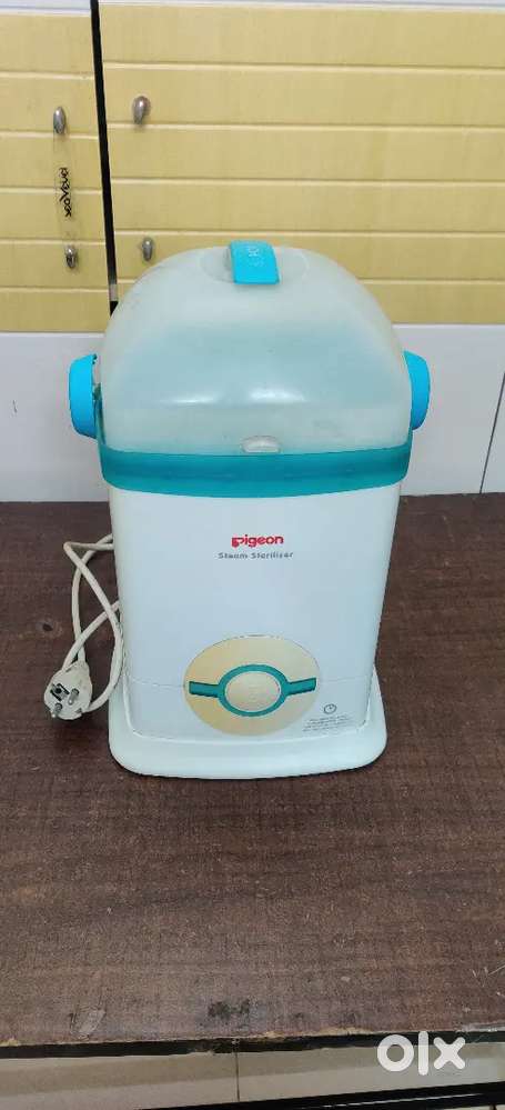 Baby bottle sterilizer 6 bottles Pigeon Brand