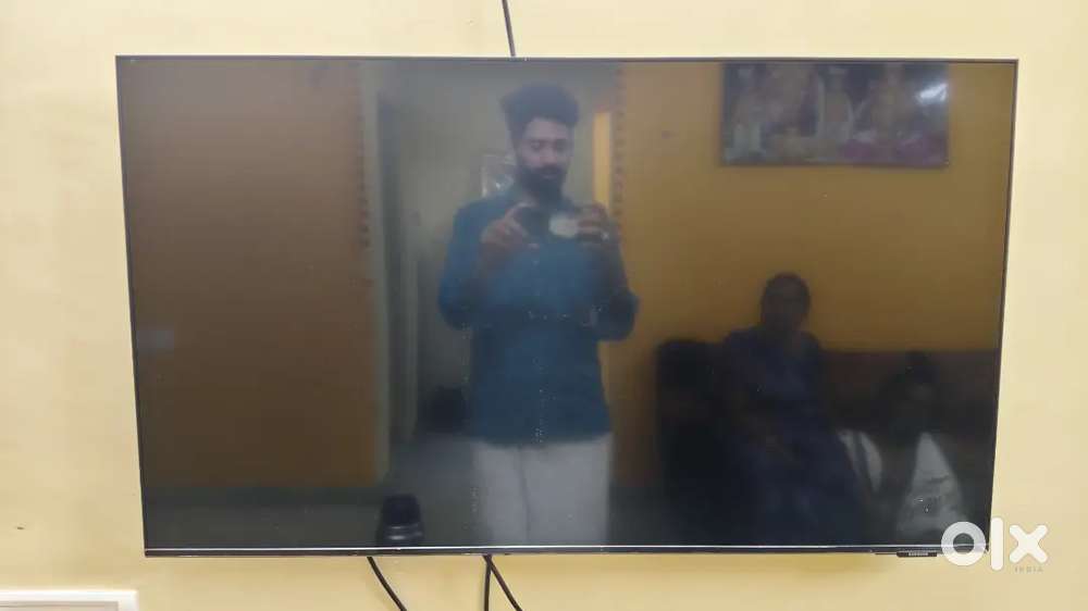 SAMSUNG 32-inch TV