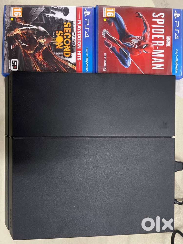 Sony Play Station 4 Standard Gaming Console (PS4 Standard)