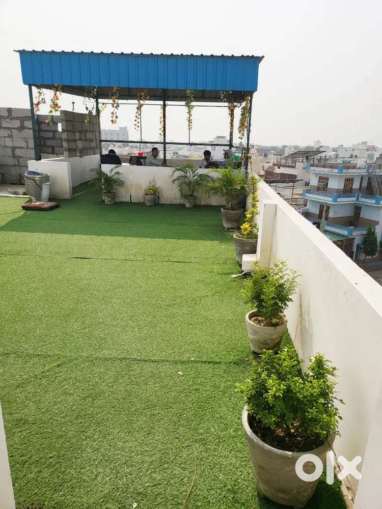 Fully furnished with all amenitie tv,ac,kitchen,freeze,double bed,sofa