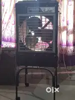 Cooler with stand