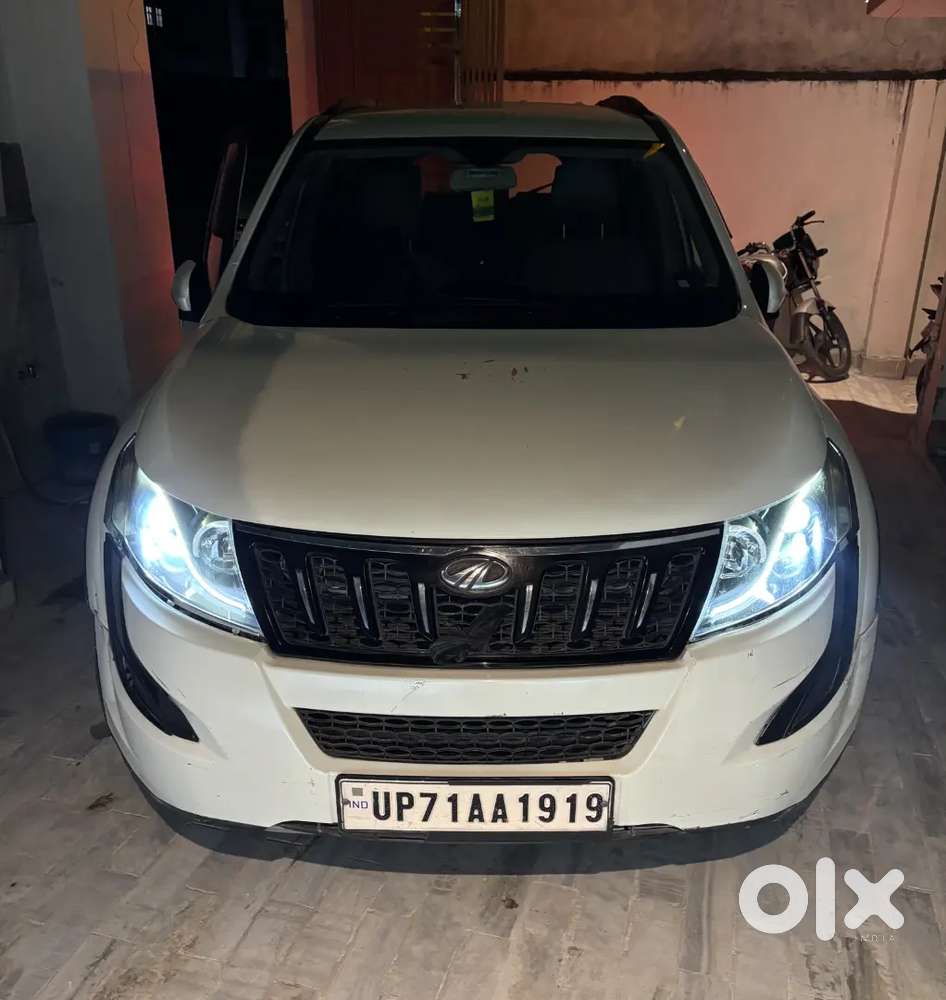 Mahindra XUV500 2016
