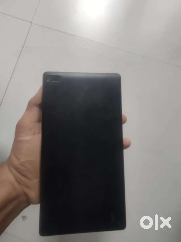 Lenovo Tab 7 essential