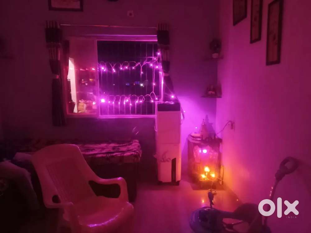 1bhk એકદમ સારી કંડીશન 24કલાક પાણી ગેસ લાઈન CCTV કેમેરા થી સજ્જ