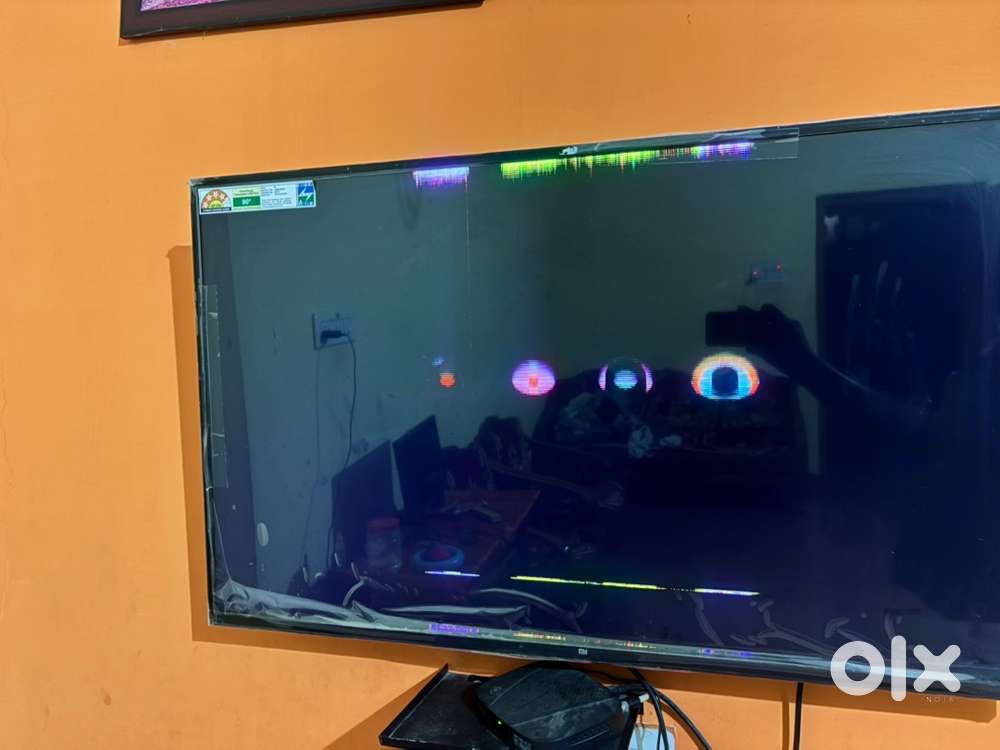 MI 43 Inch 4k TV Sale.. Display problem only for spares re use purpose