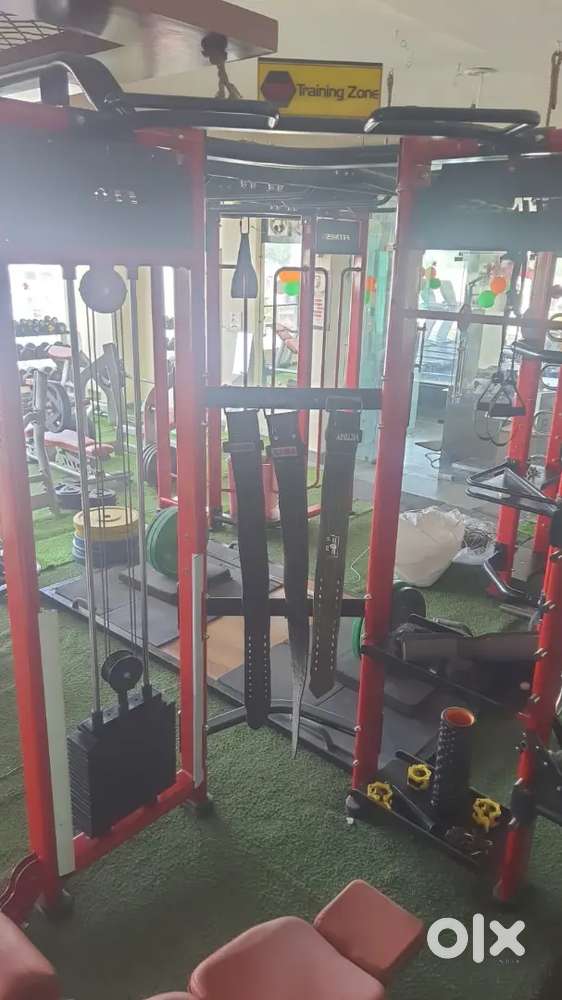Mint condition 360 cage