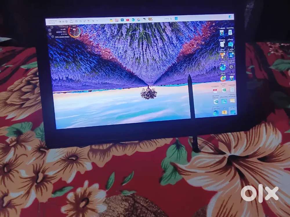 Lenovo 360 degree touch screen. 512gb Good condition