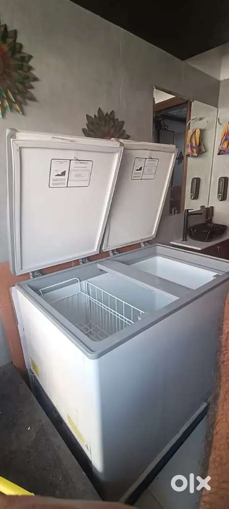 Deep freezer in good condition.