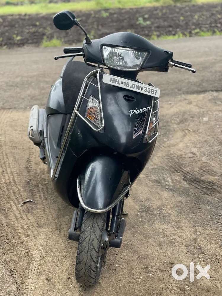 Well maintain scooter , self start . Zero work .