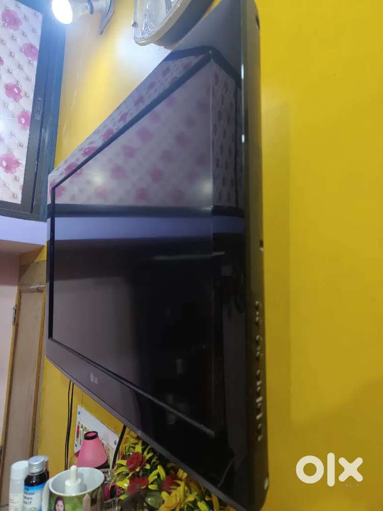 LG TV 32inch