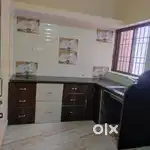 मदन महल प्राइम लोकेशन 3BHK मॉडुलर किचिन, लिफ्ट, गार्ड, पार्किंग