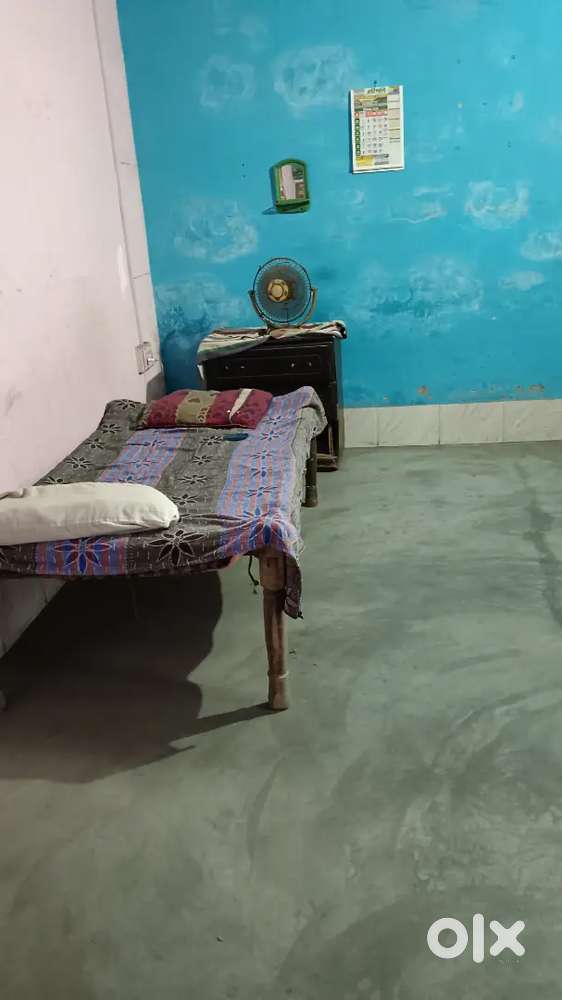 Semi-furnished Room on Rent Bhagat Singh colony -Bachelors not allowed