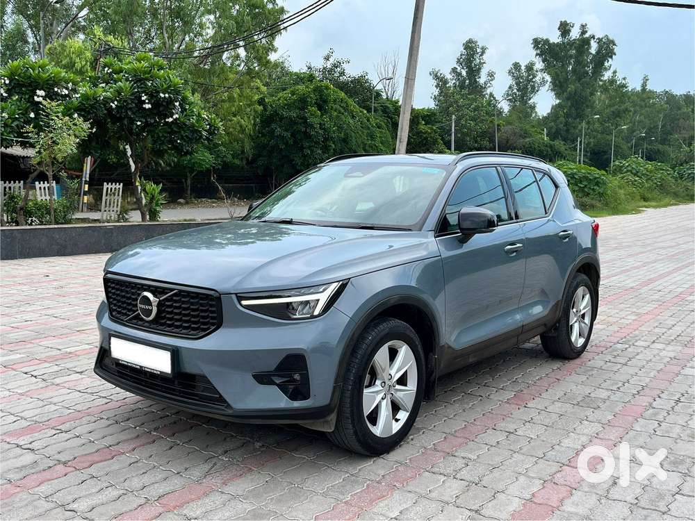Volvo XC40 B4 Ultimate, 2023, Petrol