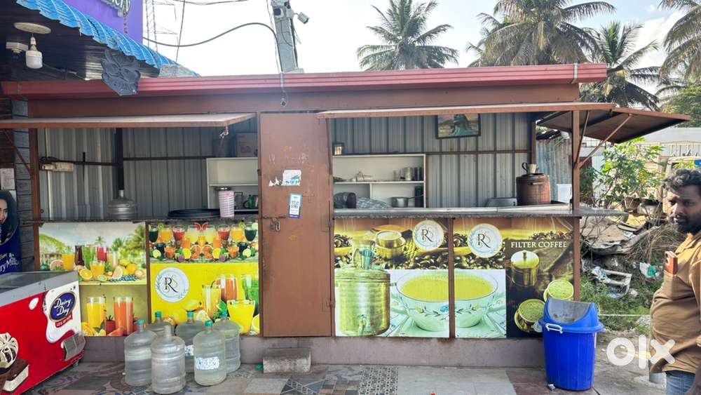 Fully Equipped Juice & Coffee Stall for Sale – Prime Roadside Location