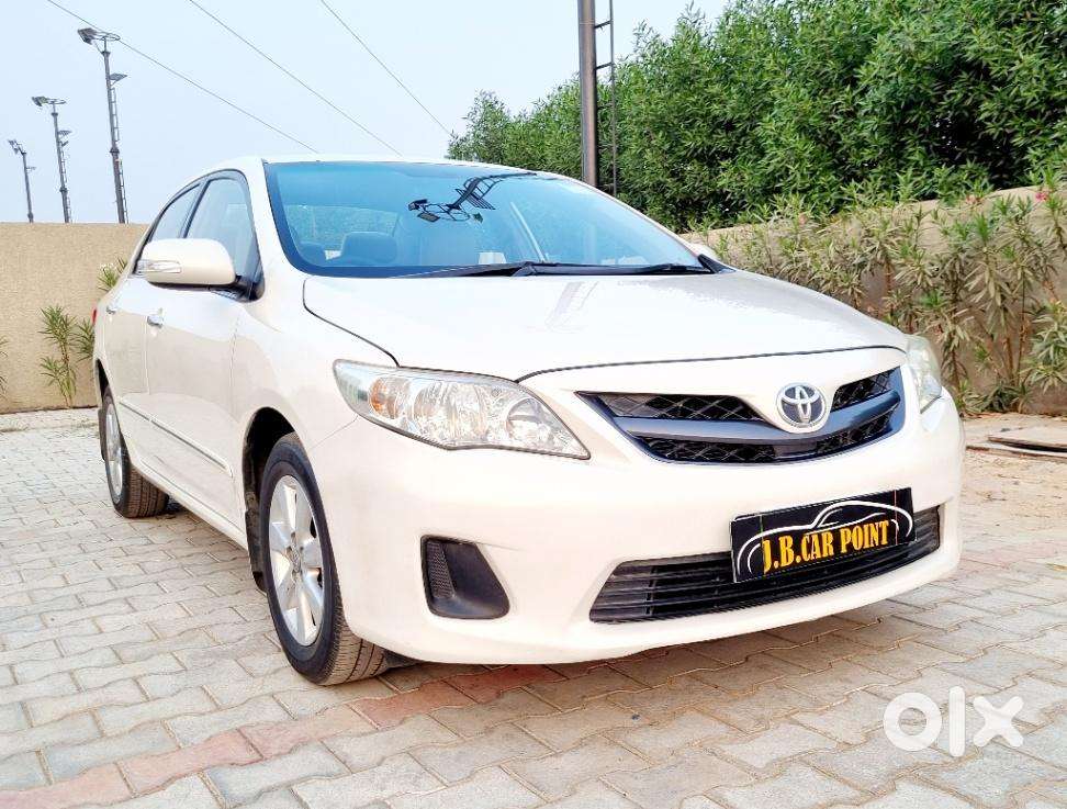 Toyota Corolla Altis 2010-2013 Diesel D4DG, 2011, Diesel