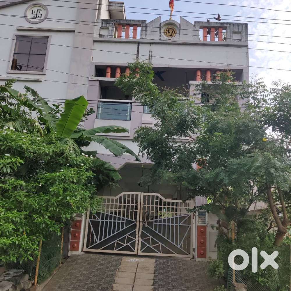 Laxmi mahal,mig 179 for rent