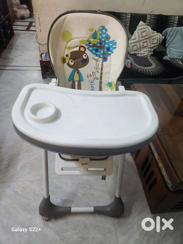 R for rabbit high chair for kids