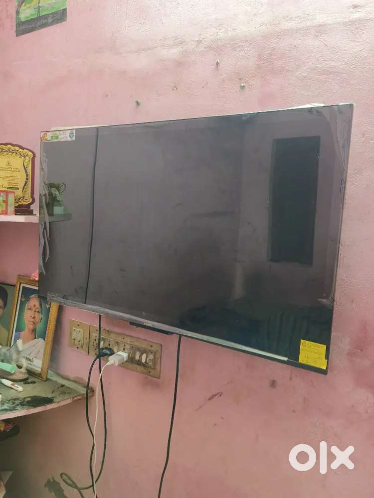 Xiaomi 44 inch 4k tv lite use 6 months old