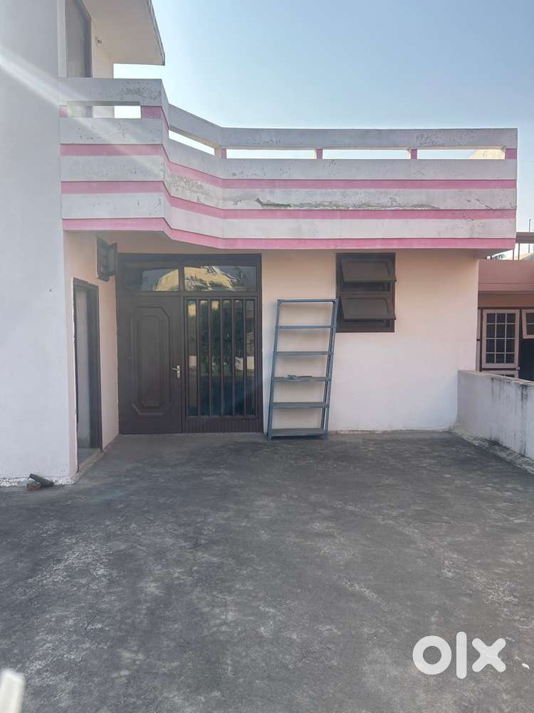 2 room set with kitchn bathroom