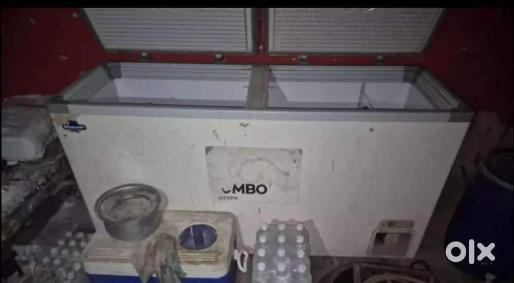 6 month old well maintained deep freezer