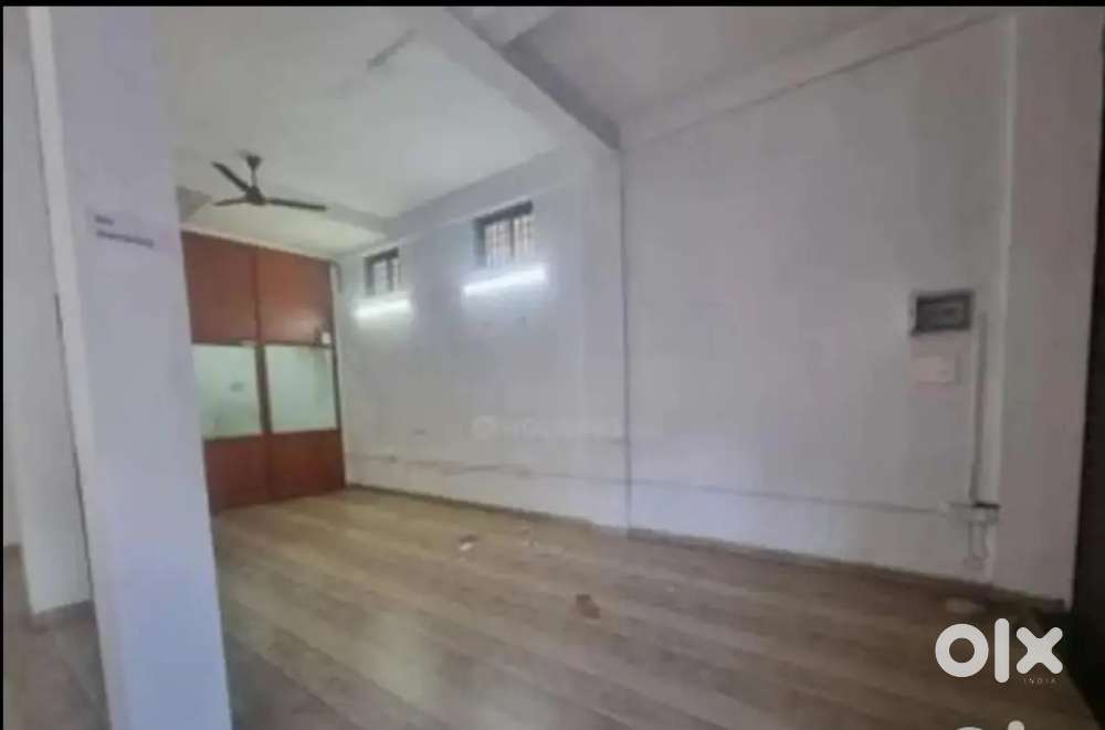 2300sqft ground floor commercial space rent at panampilly nagar kochi