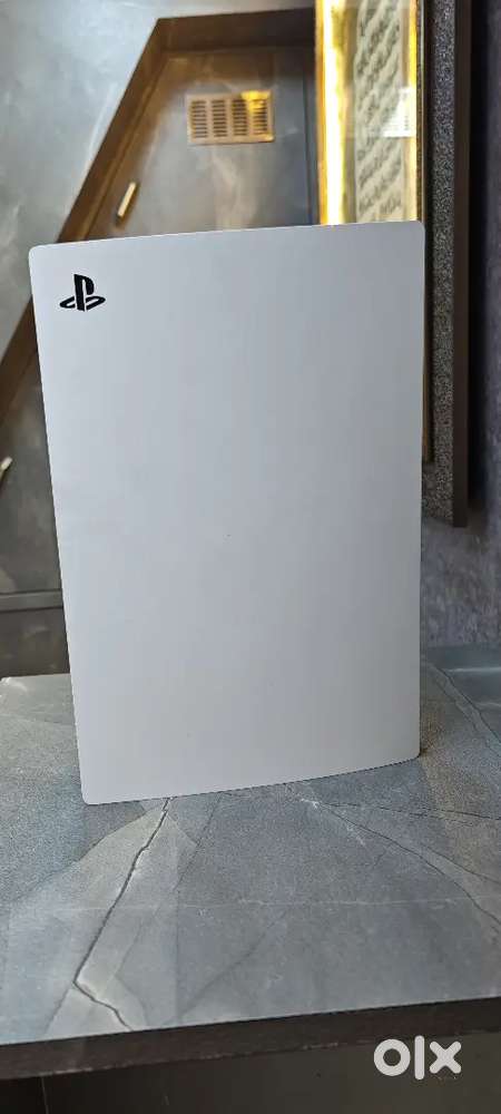 Sony PlayStation 5 1TB In 100% Condition