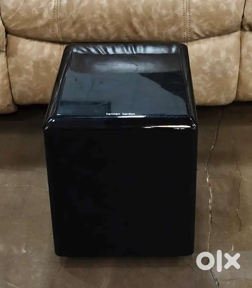 HARMAN KARDON ACTIVE SUBWOOFER