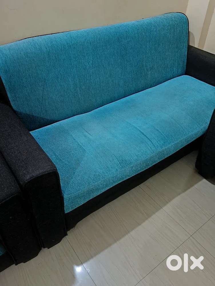 Bullet sofa set