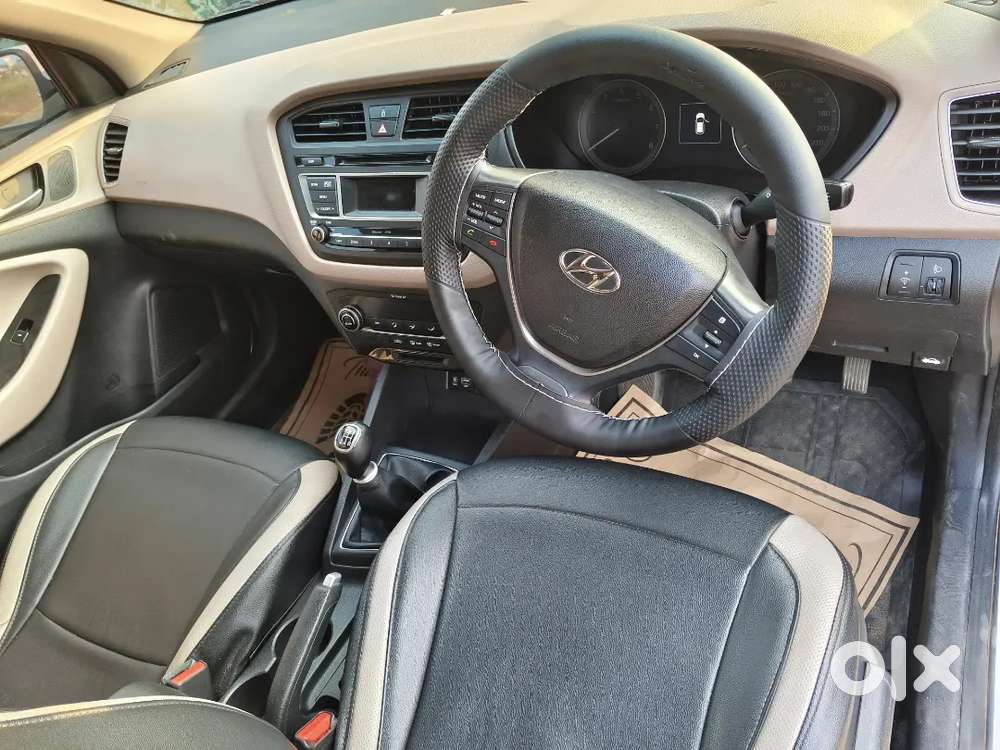 Hundai i20 Asta ..Vehicle in Good condition.. showroom track