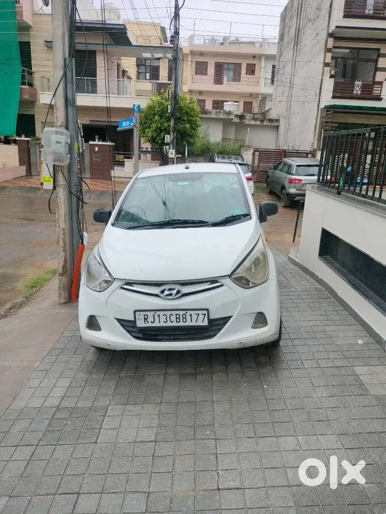 Hyundai EON 2017 LPG Well Maintained