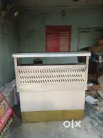 Counter selling in good condition only 6 months used all good