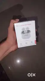 Brand New Lenovo Earbuds  Sealed Pack  Unused