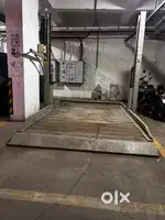 Hydraulic car parking system