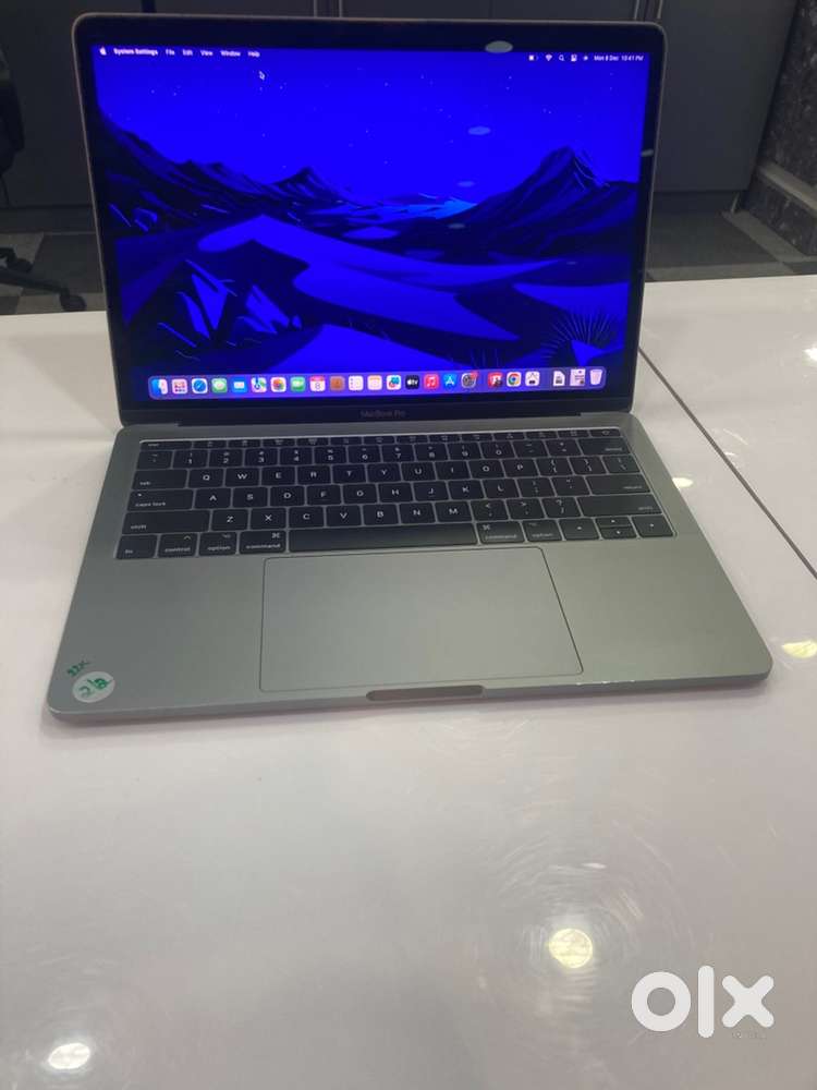 Apple MacBook Pro 13inch i5 2017 A1708 Display Flicker After 10hrs use