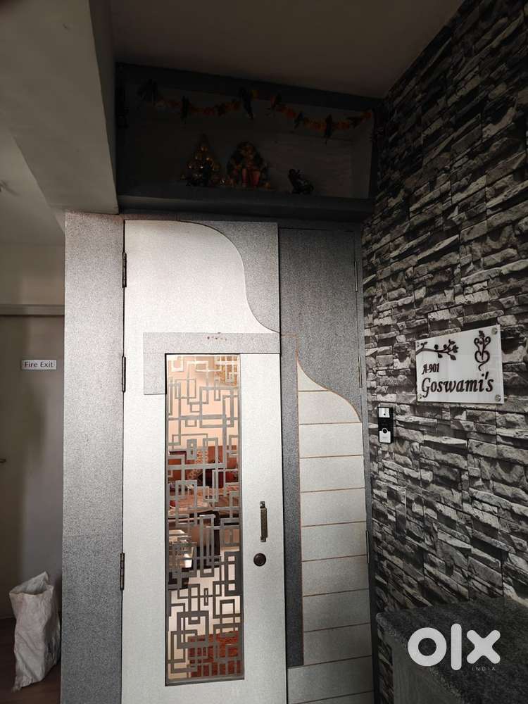 Fully furnished flat at prime location