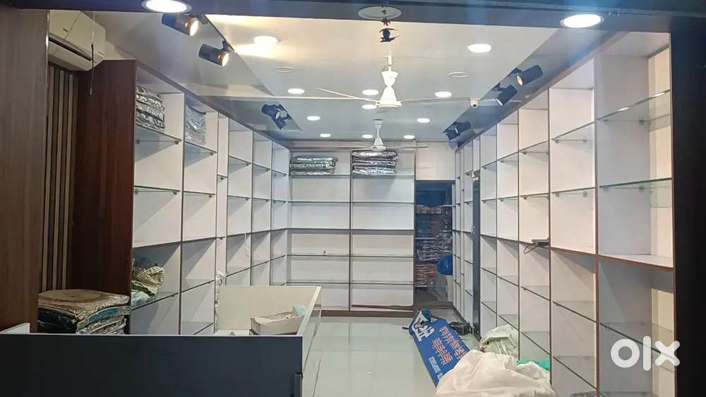 Shop for rent -fully furnished - suitable for wholesale