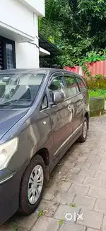 Toyota Innova 2016 Diesel Well Maintained